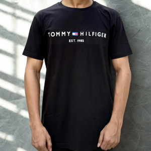 Tommy Hilfiger Black T-Shirt